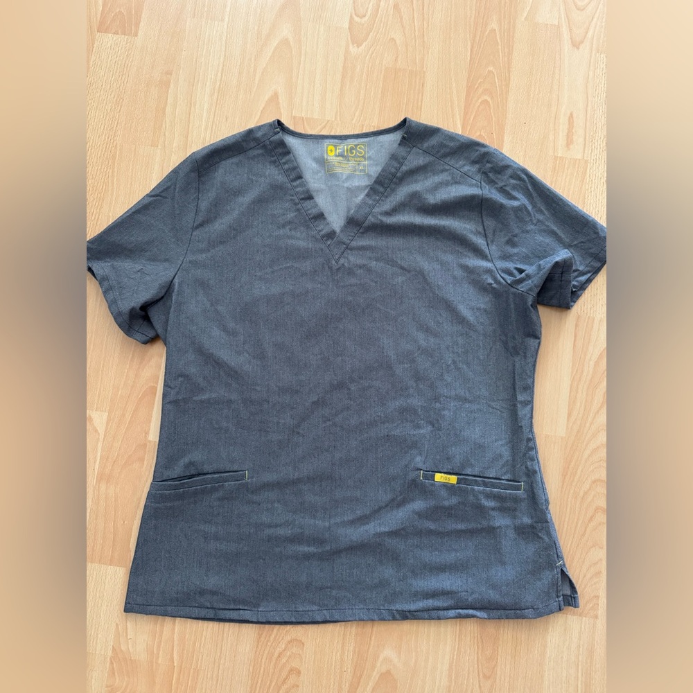 FIGS Gray ( granite ) Thread To Threads Gray/Granite Scrubs Top XL